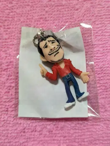 야자와 에이요시 가챠 키링 Mr.E 빨간 셔츠