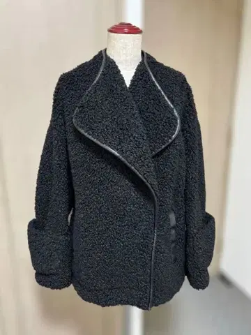 [ 새상품급 ] CELFODO 보아 자켓 블랙 숄카라