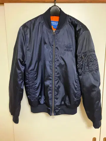 adidas MA-1 플라이트 자켓 네이비