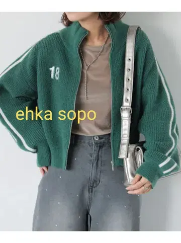 새상품 라인 지퍼 가디건 ehka sopo