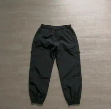 L +phenix WINDSTOPPER by GORE-TEX LABS