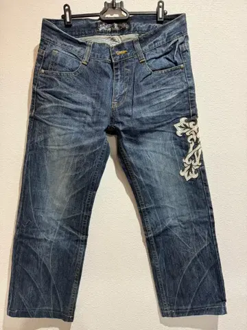 Red Pepper 해골 그런지 자수 스트레이트 데님 사이즈 32