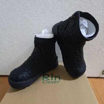 미사용 새상품 Rin Clover 뜨개질 디자인 숏부츠 블랙