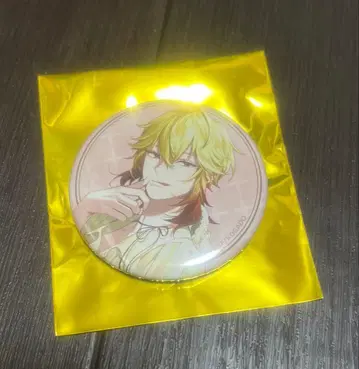 OVER REQUIEMZ with sweets 클로드 캔뱃지