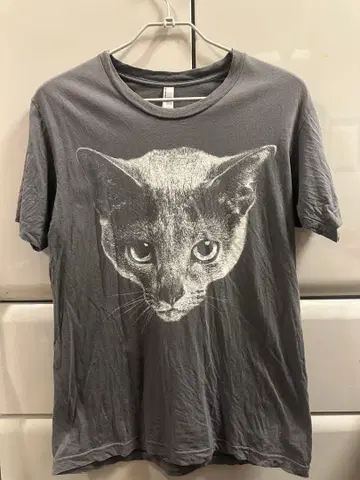 쿠로유메 키요하루 고양이 프린트 T셔츠 사용감 있음