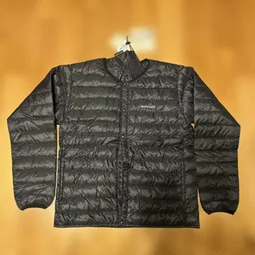 몽벨 스페리오 라운드넥 블랙 새상품 M 다운