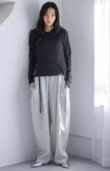 LOWRYSFARM 스웨트 팬츠 컷 이지 코쿤 팬츠