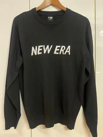 새상품급 NEW ERA 블랙 니트 스웨터 L