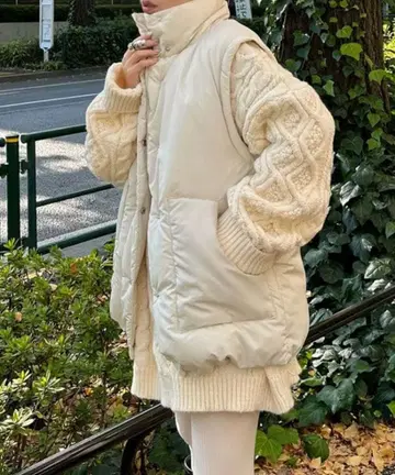 새상품 Alley Tokyo 몬스터 에코 다운 베스트 여성용