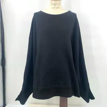 KURO 백 오픈 리브 맨투맨 상의 1