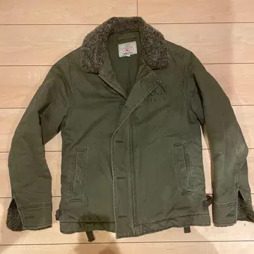 AVIREX USA 퍼 달린 밀리터리 자켓 M