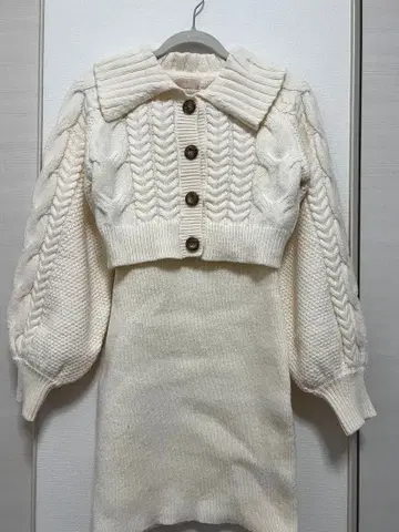 RESEXXY 니트 미니 원피스