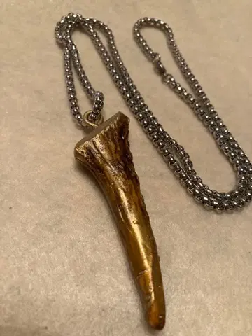 일본 사슴 골드 컬러의 뾰족한 펜던트 목걸이 핸드메이드