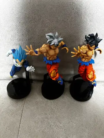 드래곤볼 초 제일복권 베지터 손오공