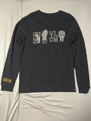 볼컴 그래픽 프린트 긴팔 티셔츠 롱 T