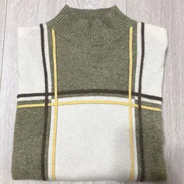 캐시미어 100% 하이넥 스웨터 체크 무늬 그린 계열 L 사이즈