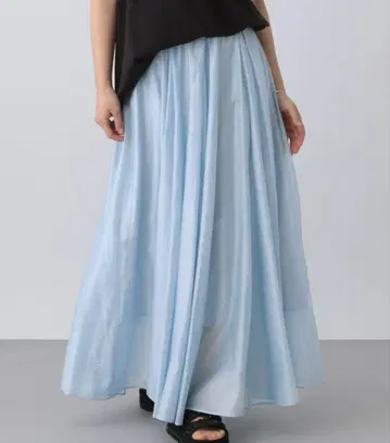 아파트 바이 로리즈 시어 볼륨 스커트 블루