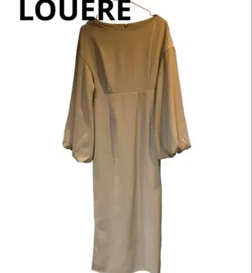 LOUERE 루엘레 베이지 원피스 타이트 슬릿 버블