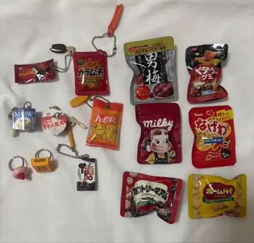 가챠가챠 묶음 판매 (이미지 3장 분)