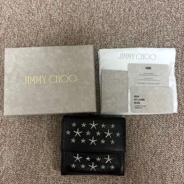 JIMMY CHOO 블랙 장지갑 별 모양 스터드