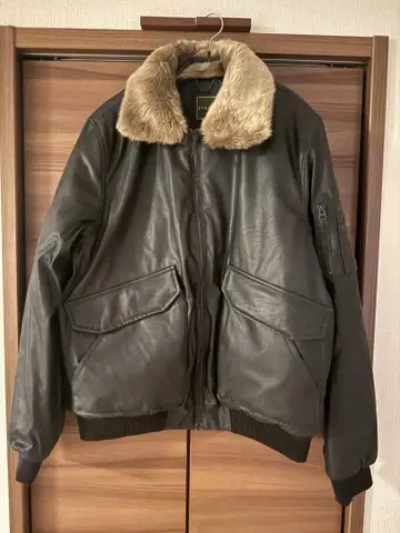 [ 새상품 ] 워크맨 MA-2 타입 유틸리티 웜 자켓 LL