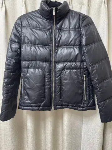 MICHEAL KORS 블랙 다운 자켓