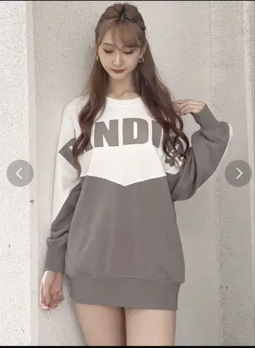 GYDA BLINDING BIG 맨투맨 상의