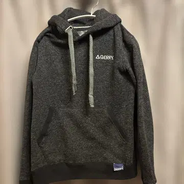 GERRY 다크 그레이 후드 부착 후드티