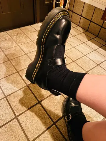 [ 최종 가격 인하 ] 닥터마틴 + 마크제이콥스 콜라보 멜리 제인