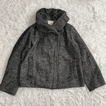 AuieF 아피에프 M 트위드 턱 후드 돌려입기 38 소두 효과