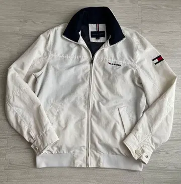 타미힐피거 화이트 자켓