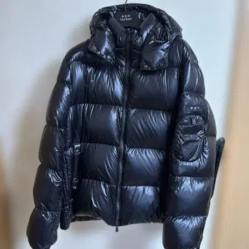 TATRAS 후드 부착 다운 자켓 블랙