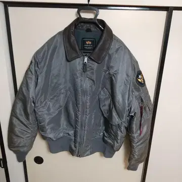 그레이 MA-1 플라이트 자켓