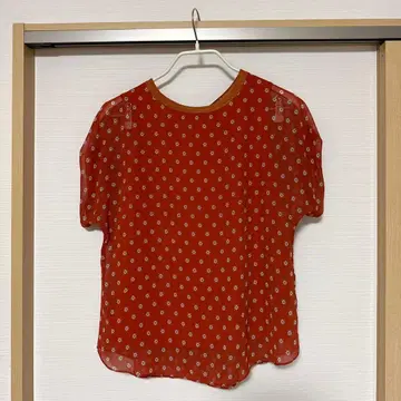 UNTITLED 오렌지 패턴 반팔 블라우스