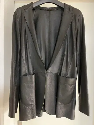 BASILE 28 후드 부착 가죽 코트 42