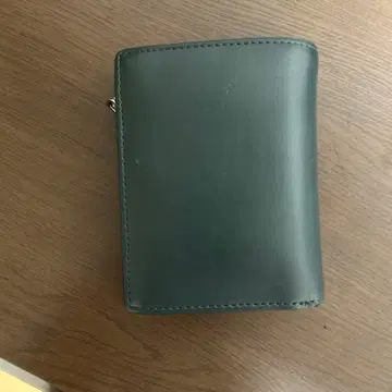 다크 그린 가죽 접이식 지갑