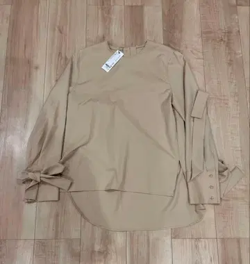 [택 포함] 소매 리본 셔츠 블라우스