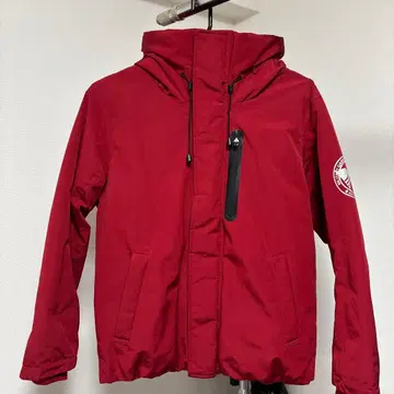 AVIREX USA 후드 부착 레드 자켓