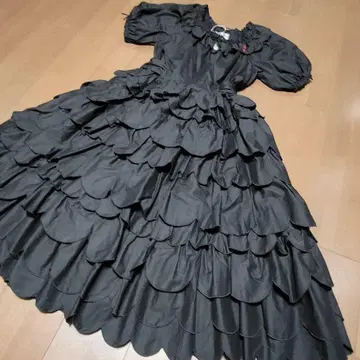 핑크하우스 새상품 프릴 가득 원피스