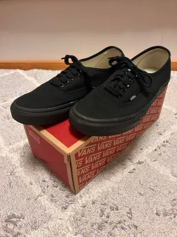 VANS 오센틱 (US 기획)