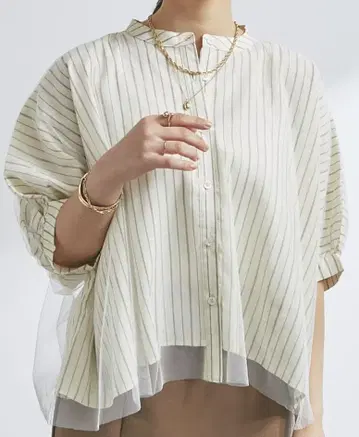 새상품 un dix cors (앤디콜) 숏 튤 레이어드 셔츠