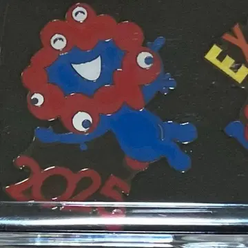 2025년 오사카 간사이 박람회 미야쿠미야쿠 핀 배지