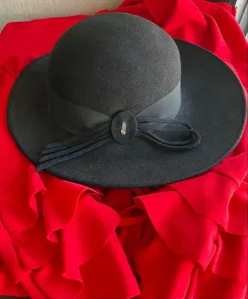 스페인산 블랙 울 넓은 챙 리본 포함 햇 미사용에 가까운 새상품급
