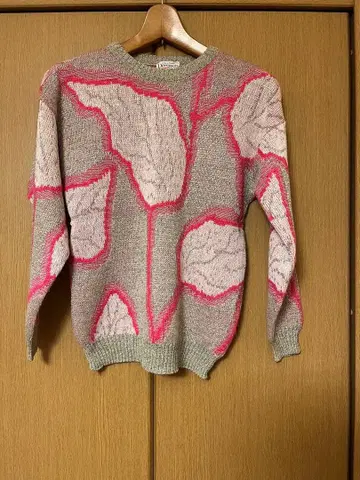 Devermois 니트 스웨터 그레이/핑크 잎 무늬