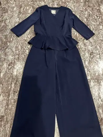 어반 리서치 도어스 네이비 셋업