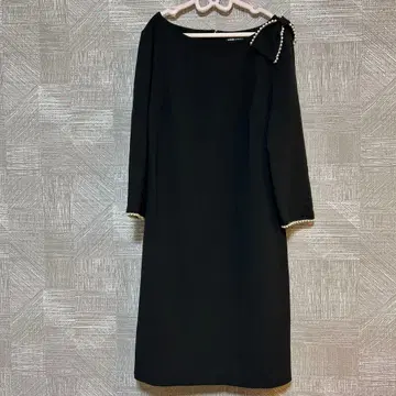 KARL LAGERFELD 블랙 긴팔 원피스 사이즈 6