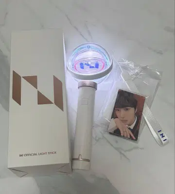 INI 공식 응원봉 트레이딩 카드 포함
