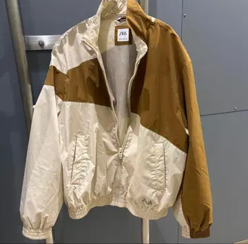 ZARA 베이지/브라운 나일론 자켓 M