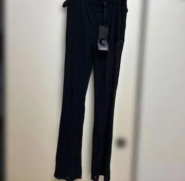 KILLSTAR 블랙 레이스 플레어 팬츠