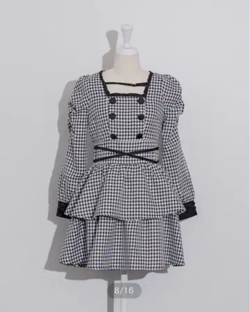 pium 크로스 벨트 티어드 원피스 화이트믹스